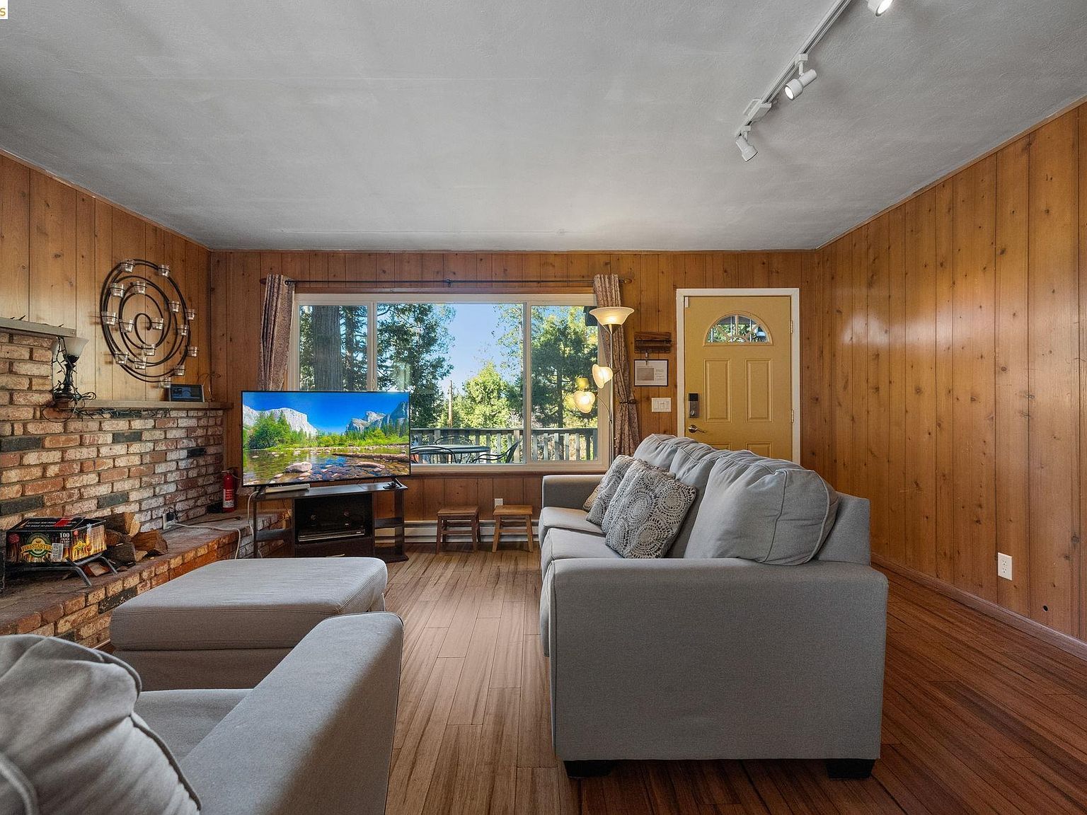 24363 Jeanita Ln Mi Wuk Village, CA 95346 - Thumbnail 4