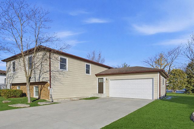 766 Michigan Ave South Elgin, IL 60177 - Thumbnail 4