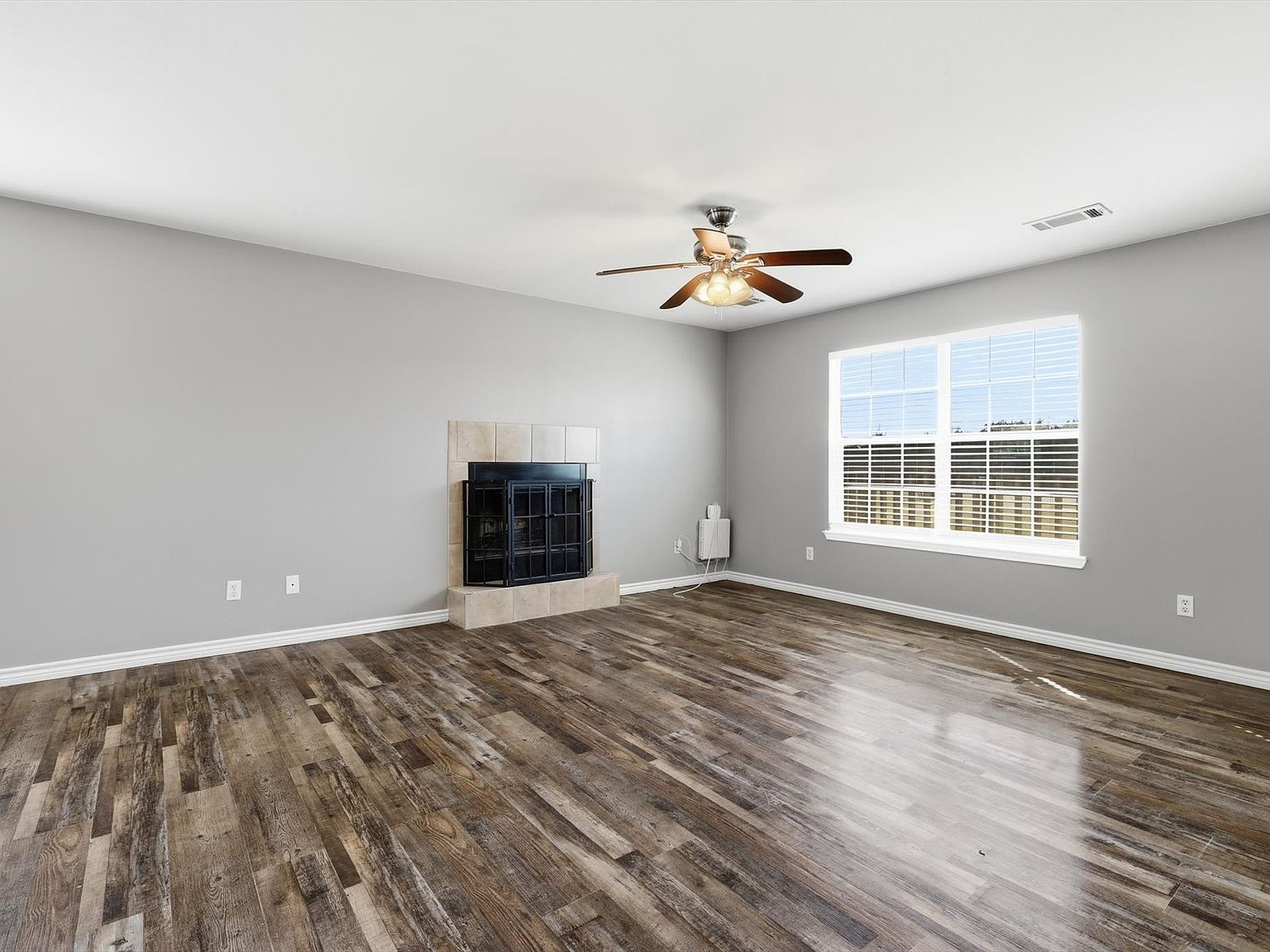 103 Colt Dr Sadler, TX 76264 - Thumbnail 4