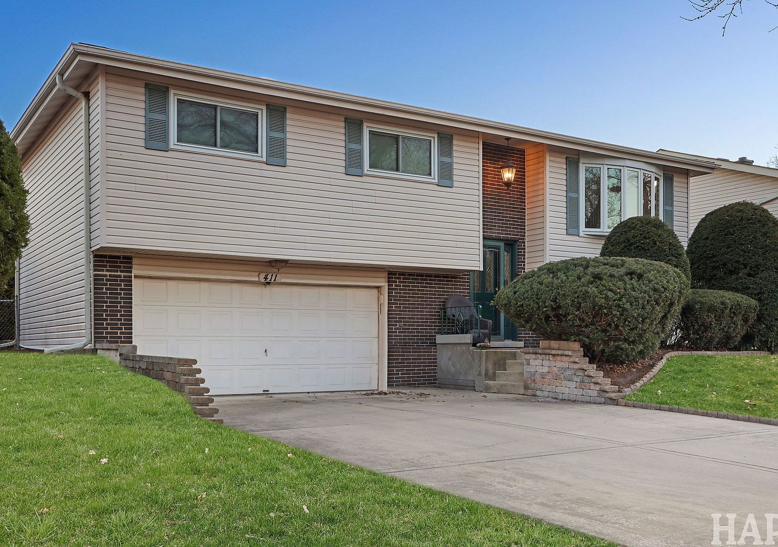 411 W Diversey Ave Addison, IL 60101 - Thumbnail 4