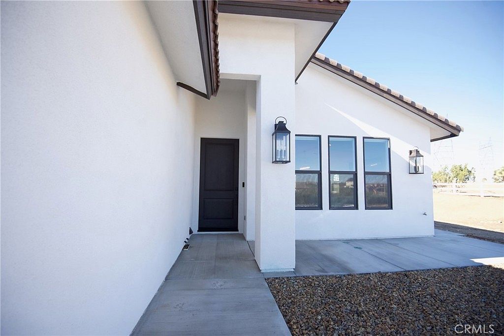 8354 Macron St Oak Hills, CA 92344 - Thumbnail 4