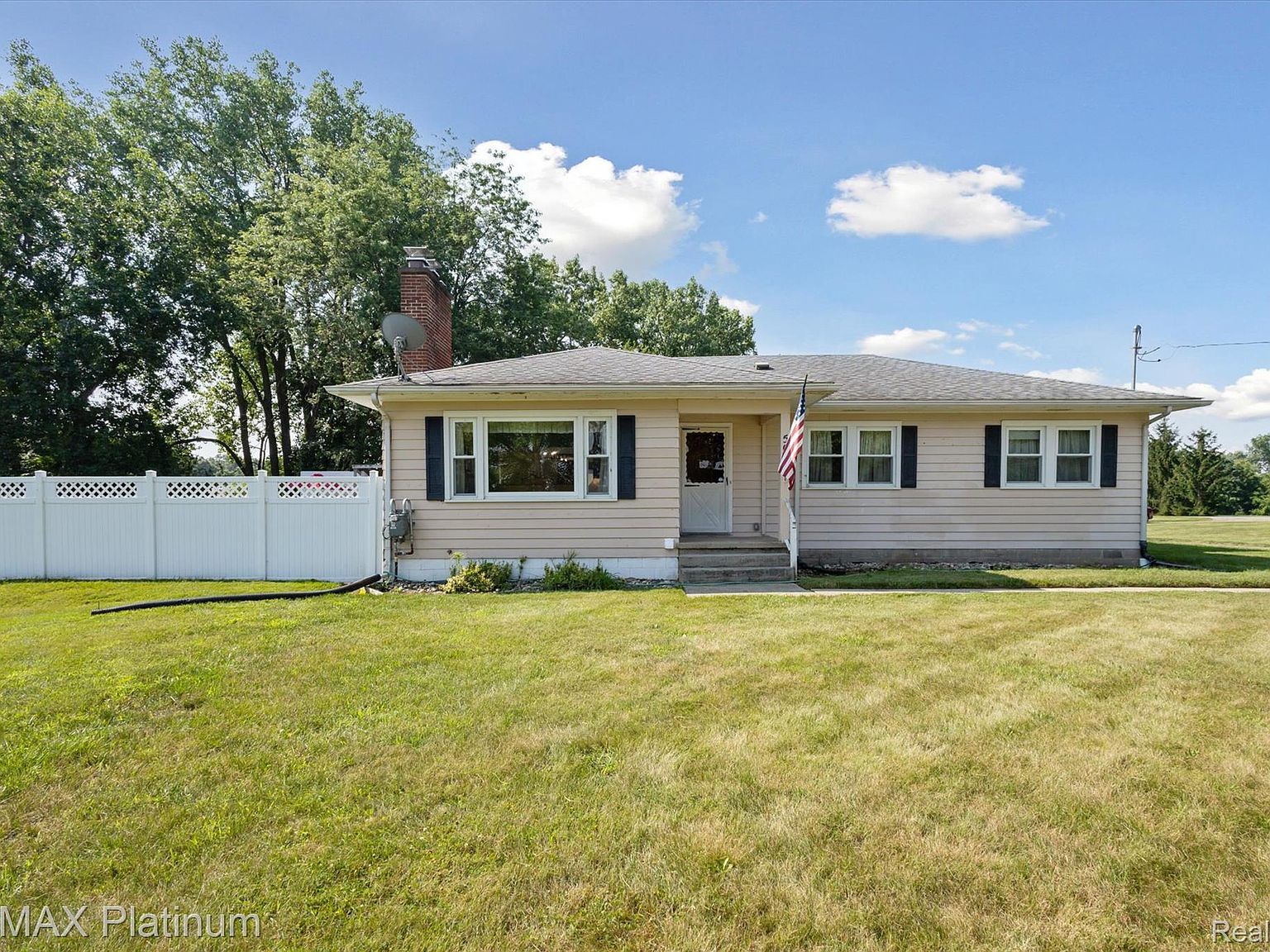 5001 Dexter Trl Stockbridge, MI 49285 - Thumbnail 4