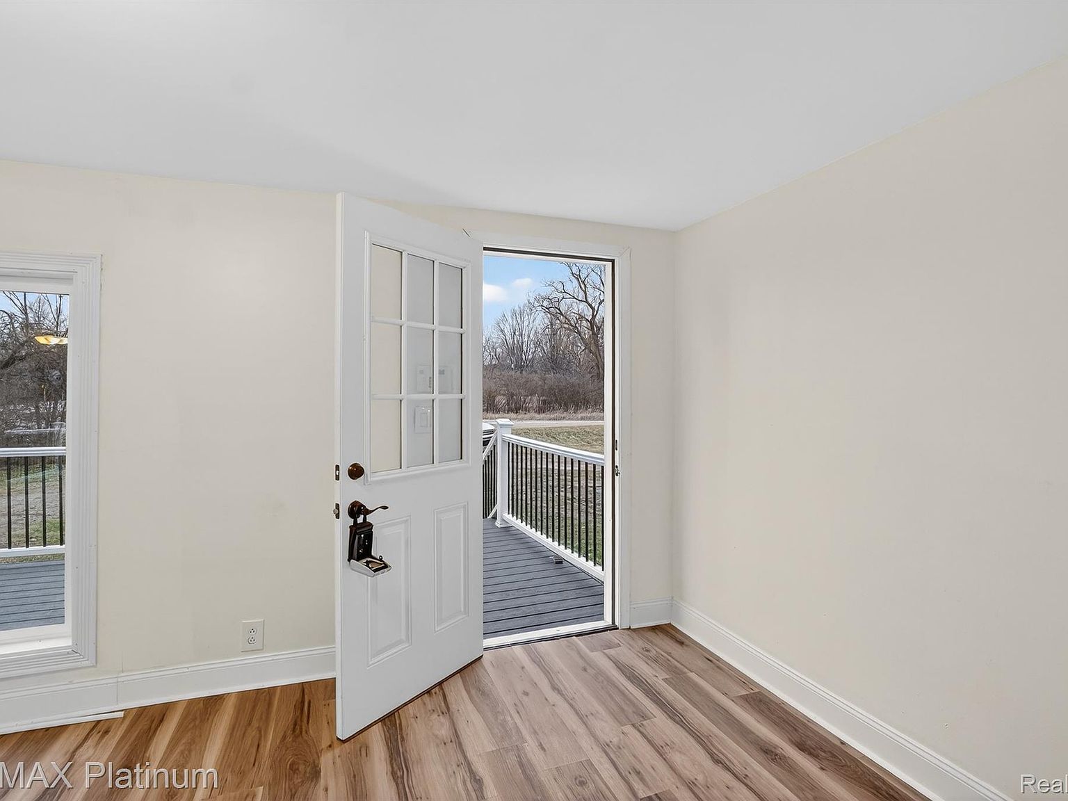 15313 Livermore Rd Pinckney, MI 48169 - Thumbnail 4