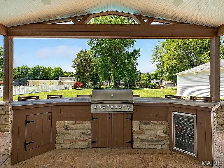 239 S 9th St East Alton, IL 62024 - Thumbnail 4