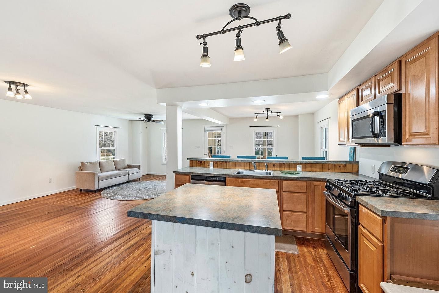 5188 Skinners Neck Rd Rock Hall, MD 21661 - Thumbnail 4