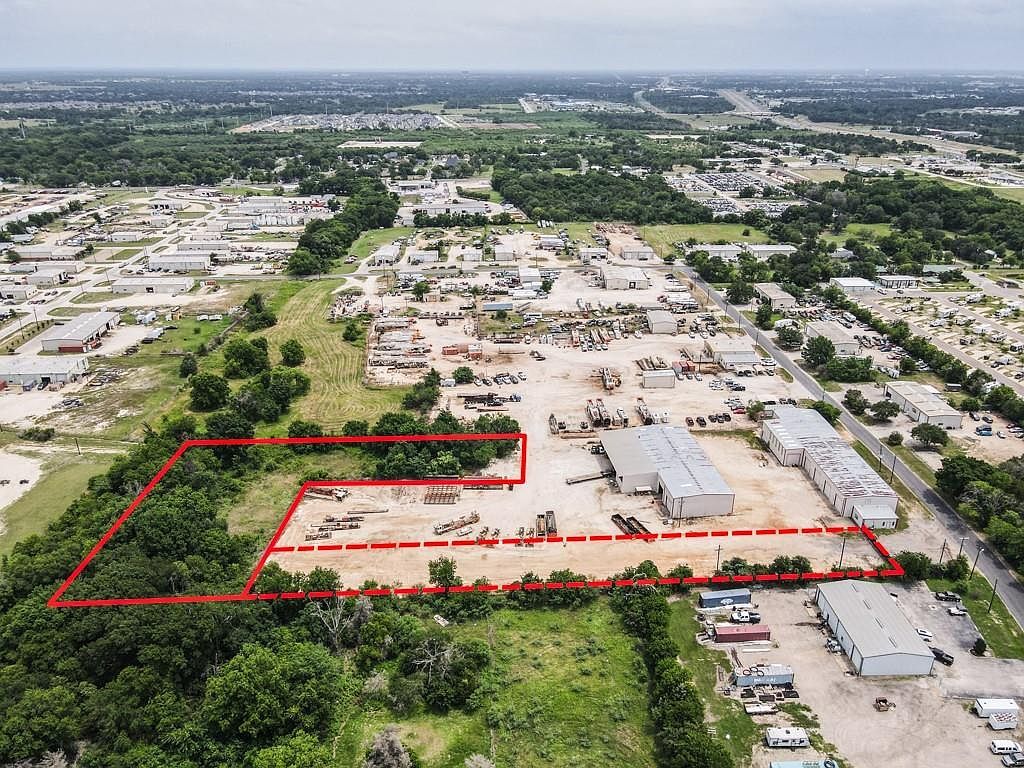 Clarks Ln Bryan, TX 77808 - Thumbnail 4