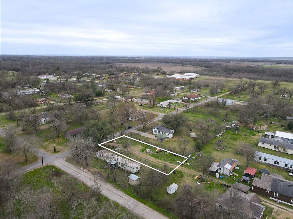 603 W Hanna St Calvert, TX 77837 - Thumbnail 4