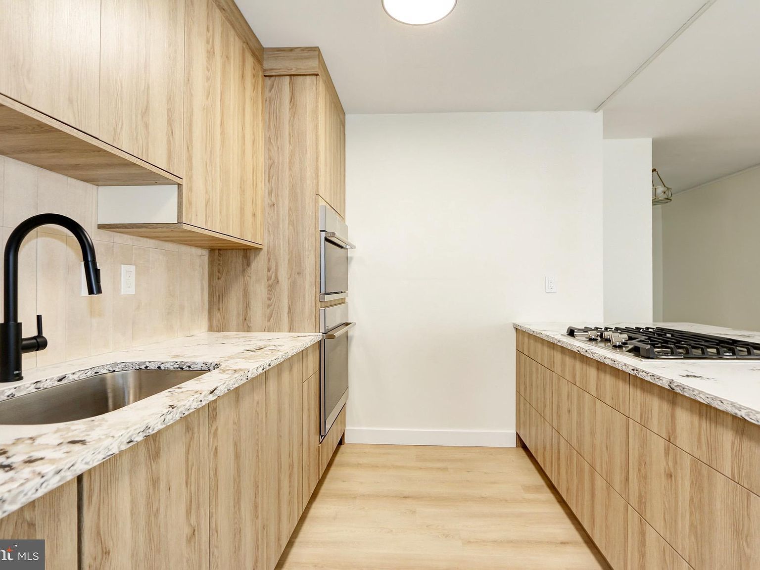 101 S Plaza Pl APT 601 Atlantic City, NJ 08401 - Thumbnail 4