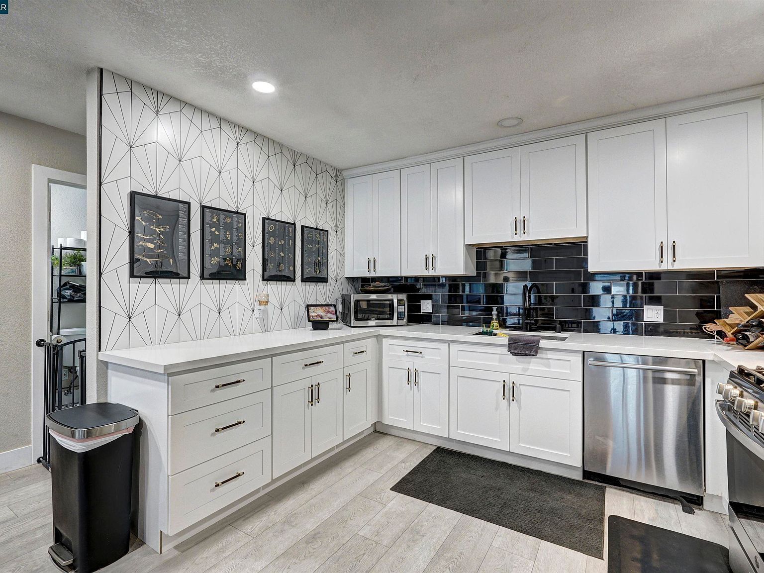 1324 104th Ave Oakland, CA 94603 - Thumbnail 4