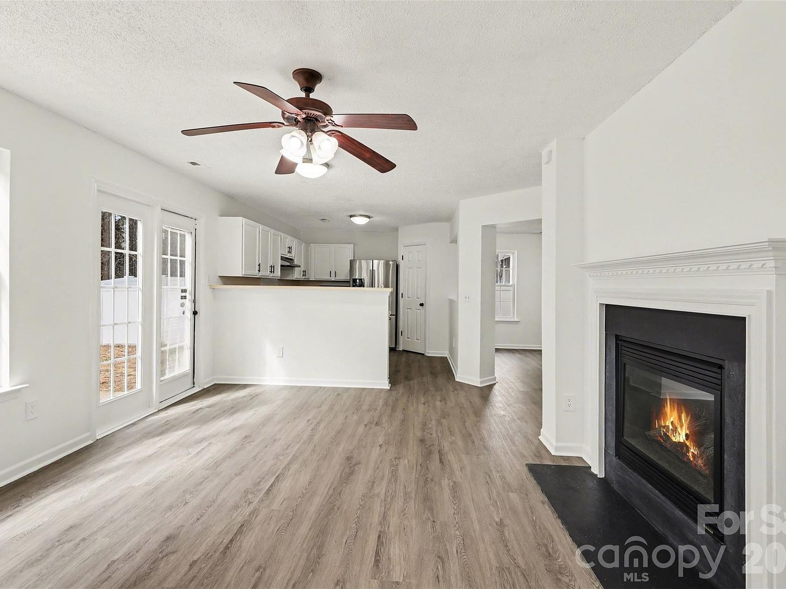 4407 Devonhill Ln Charlotte, NC 28269 - Thumbnail 4