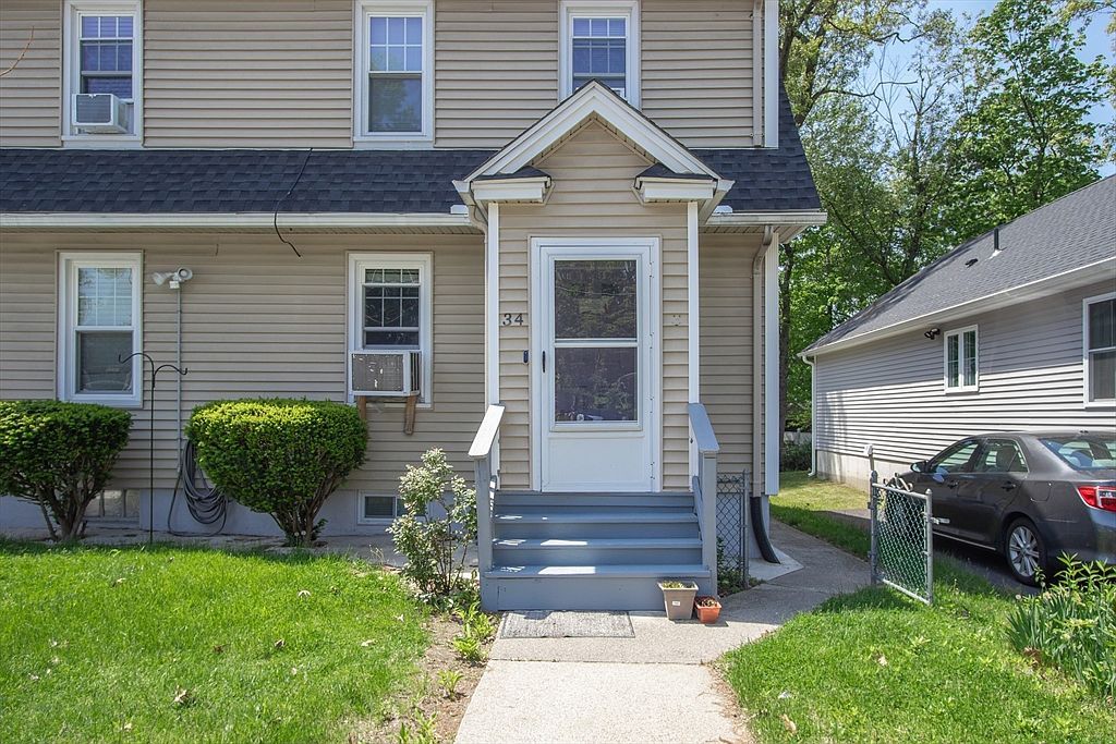 34 Preston St Springfield, MA 01109 - Thumbnail 4