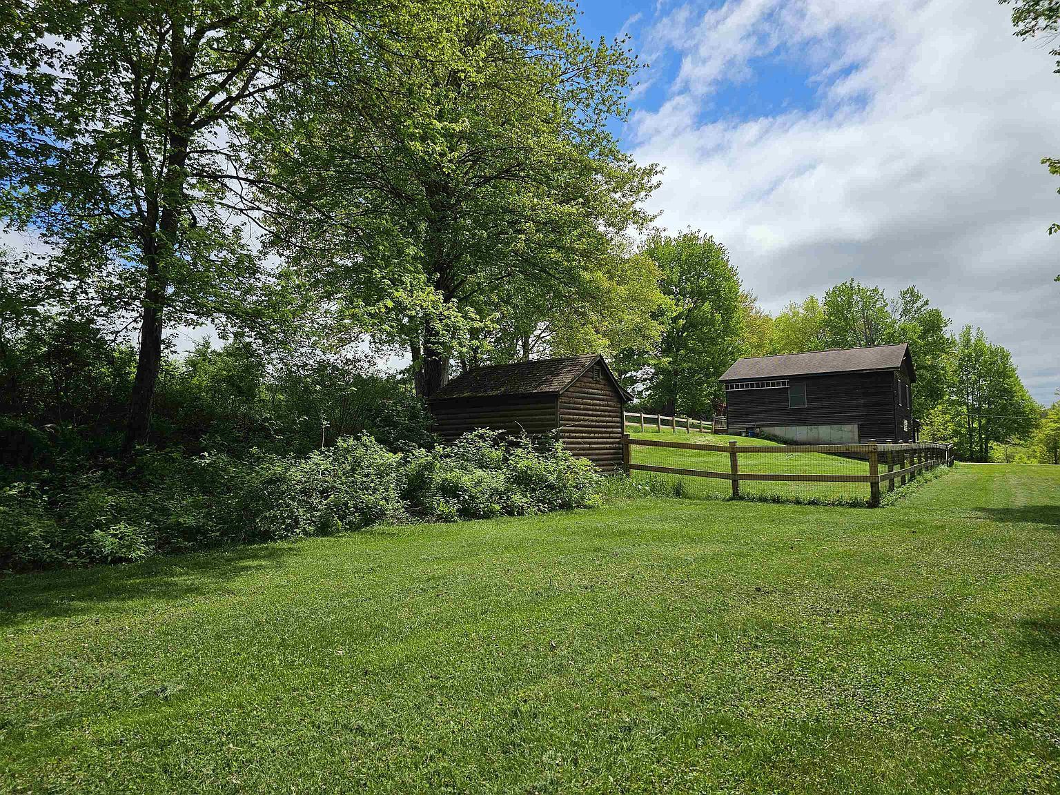 935 French Meadow Rd Springfield, VT 05156 - Thumbnail 4