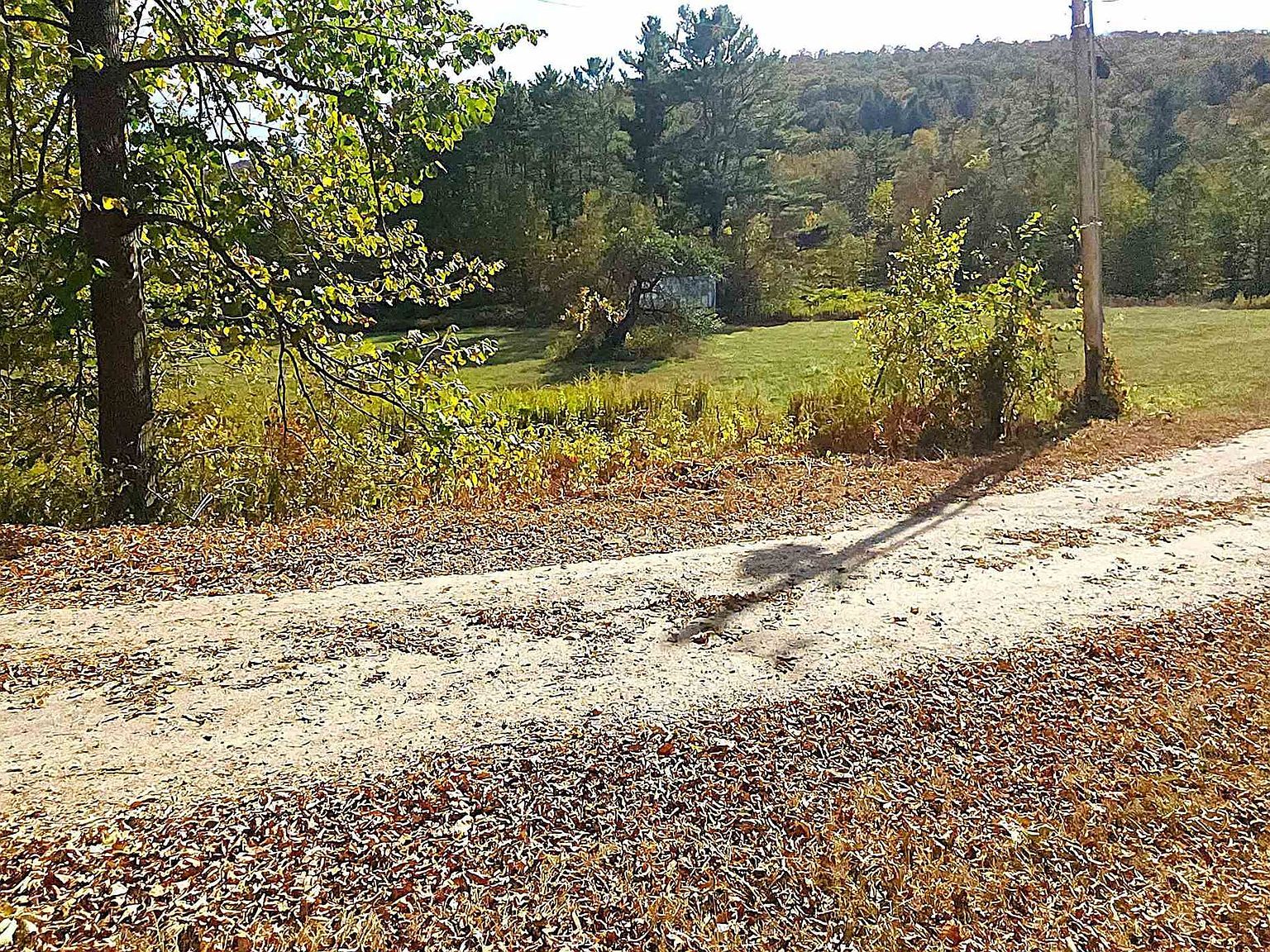 127 Trombley Rd Andover, VT 05143 - Thumbnail 4