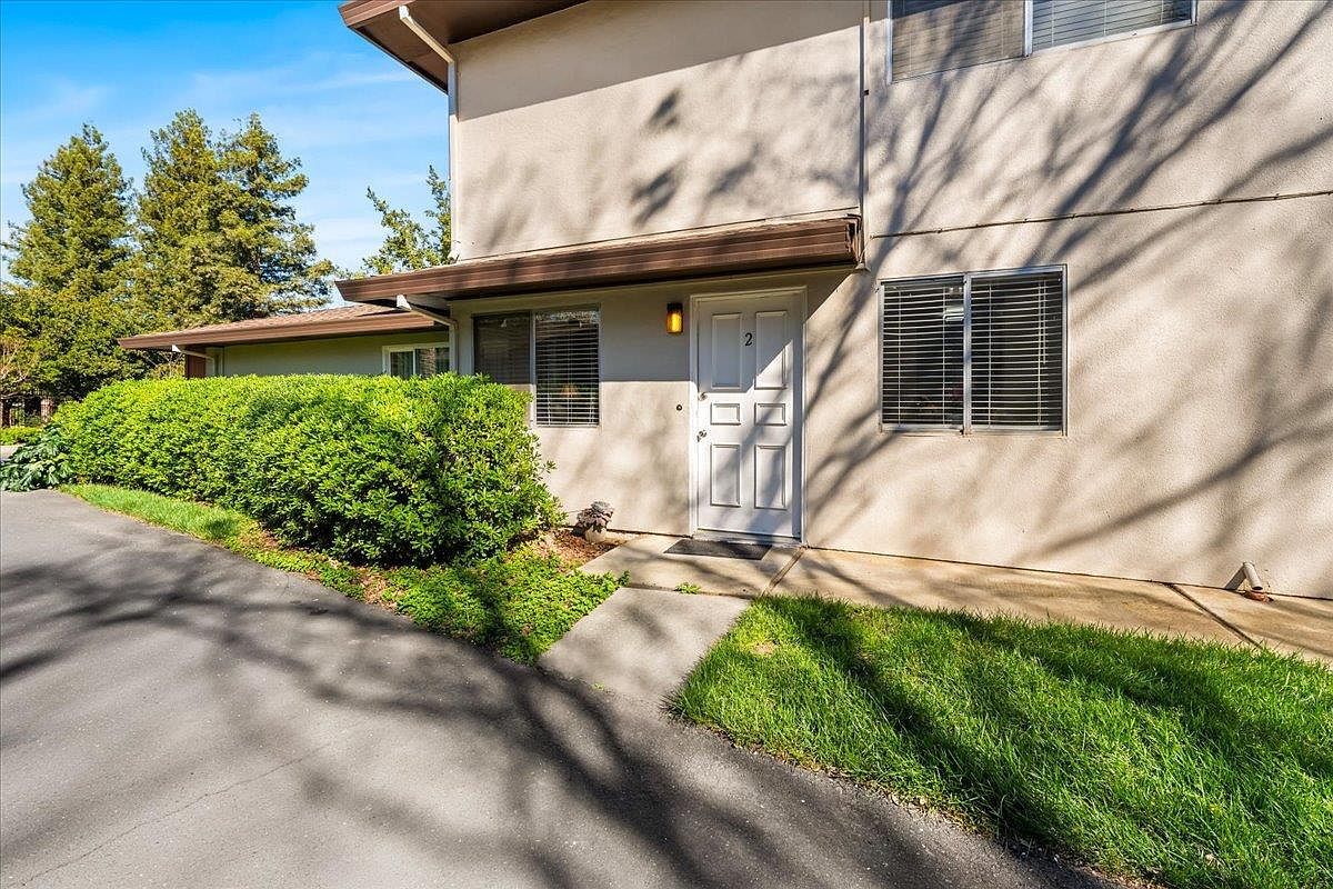 1730 Fremont Ct APT 2 Davis, CA 95618 - Thumbnail 4