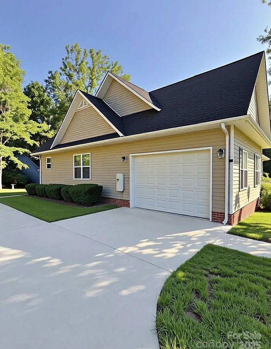 5368 Flat Creek Rd Heath Springs, SC 29058 - Thumbnail 4