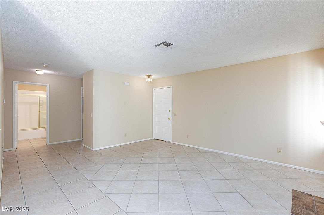 6643 W Tropicana Ave UNIT 102 Las Vegas, NV 89103 - Thumbnail 4