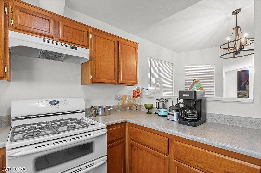 5225 Silverheart Ave Las Vegas, NV 89142 - Thumbnail 4