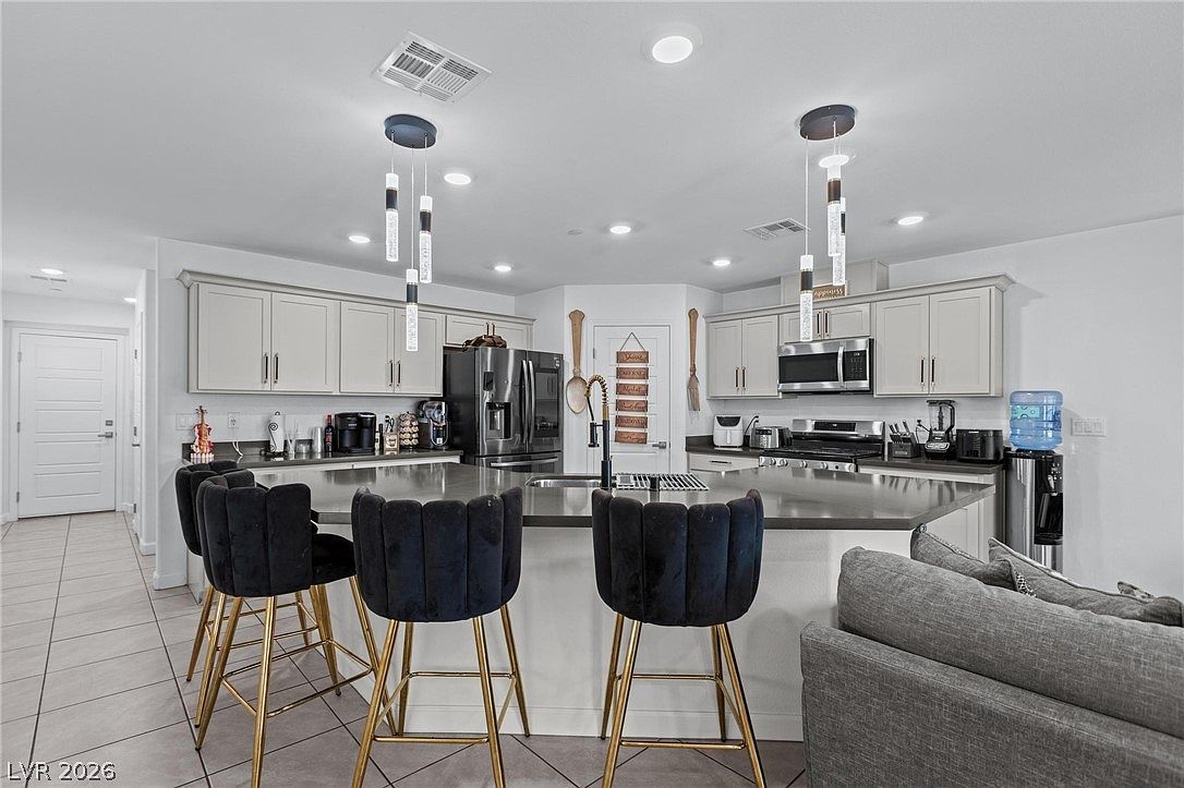 4915 Chidlaw Ave #3 Las Vegas, NV 89115 - Thumbnail 4