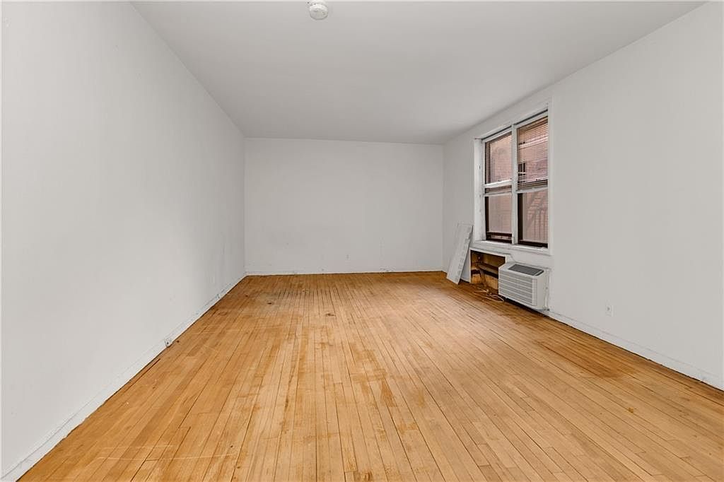 1213 Avenue Z APT C13 Brooklyn, NY 11235 - Thumbnail 4