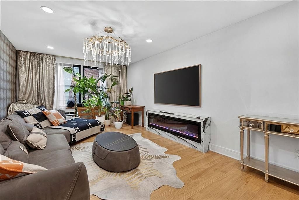 (undisclosed Address) Brooklyn, NY 11235 - Thumbnail 4