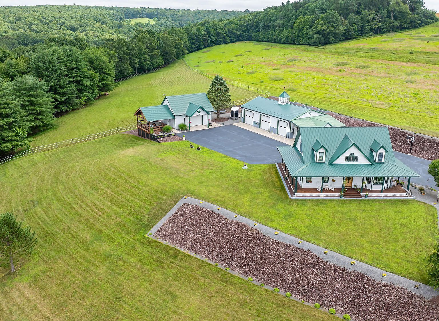 129 Kinney Hill Rd Stillwater, PA 17878 - Thumbnail 4