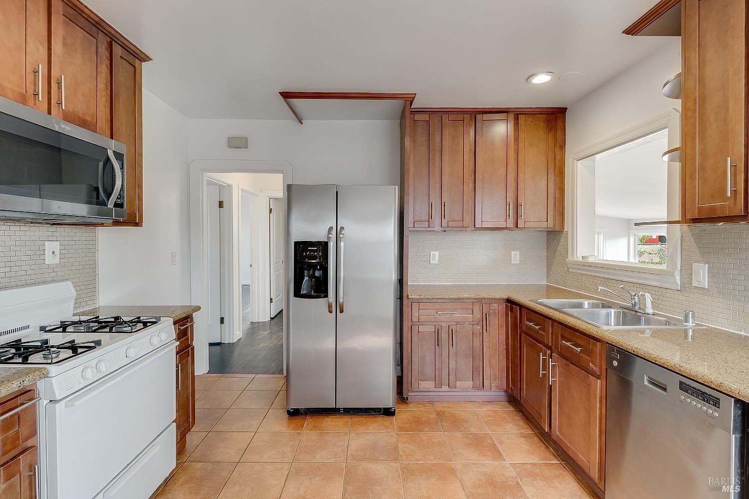 121 California St Vallejo, CA 94590 - Thumbnail 4