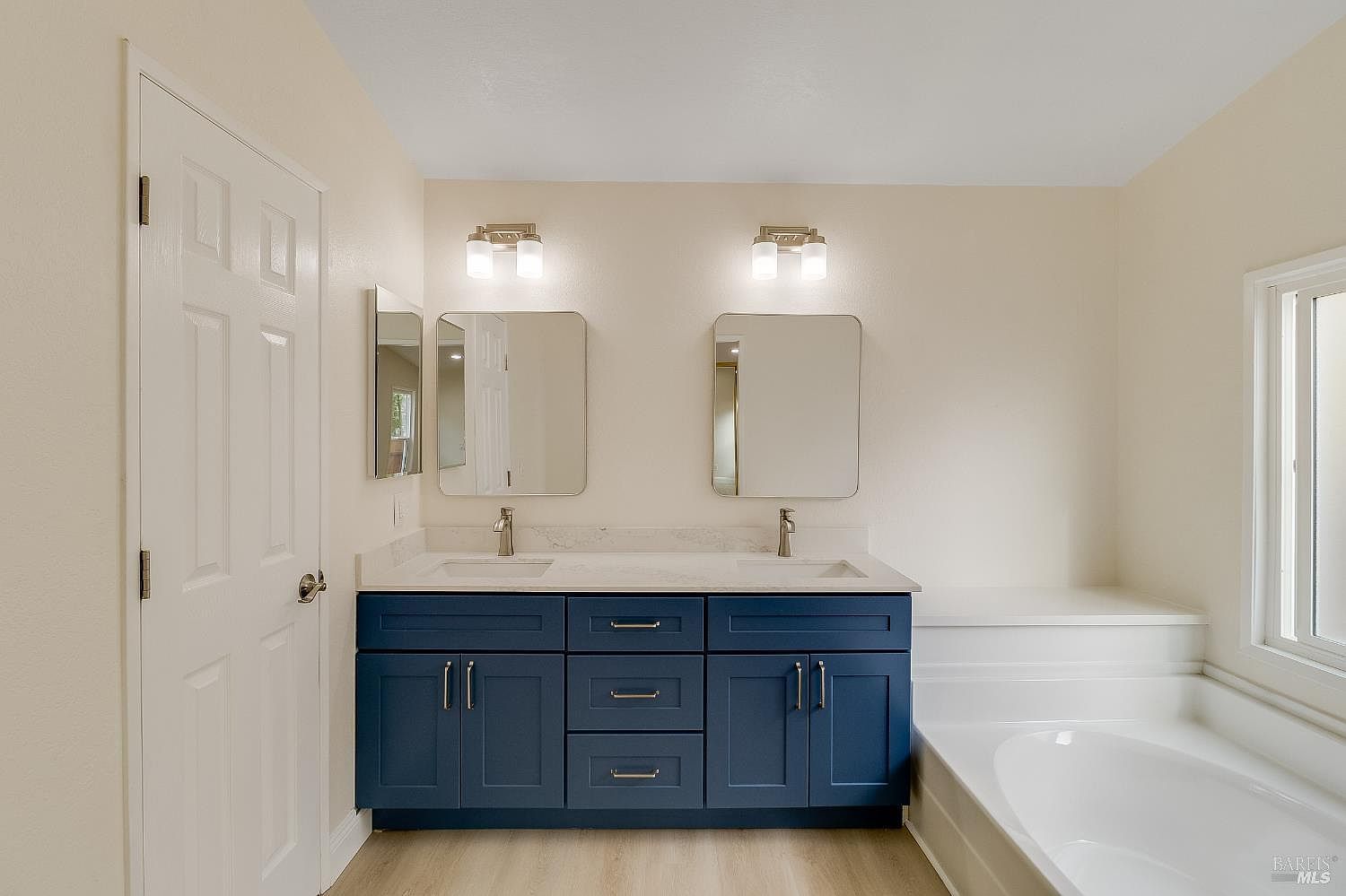 2555 Flosden Rd SPACE 8 American Canyon, CA 94503 - Thumbnail 4