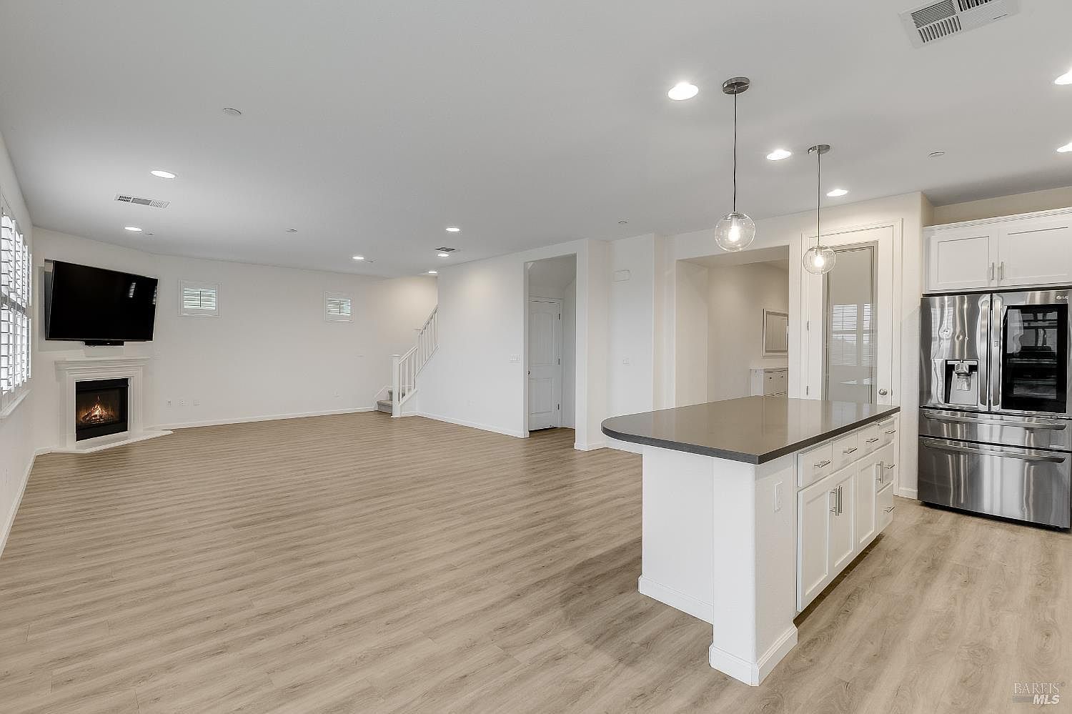 425 Epic St Vacaville, CA 95688 - Thumbnail 4