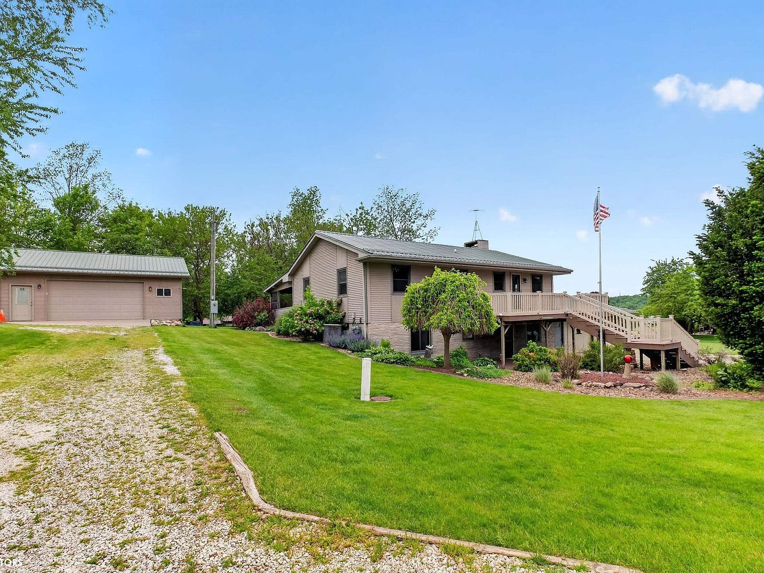 2172 Anchor Dr Garwin, IA 50632 - Thumbnail 4