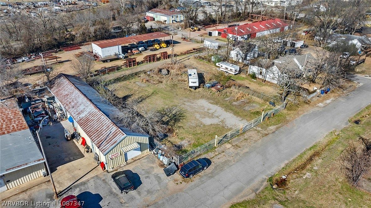 1710 & 1712 N 11th St Fort Smith, AR 72901 - Thumbnail 4