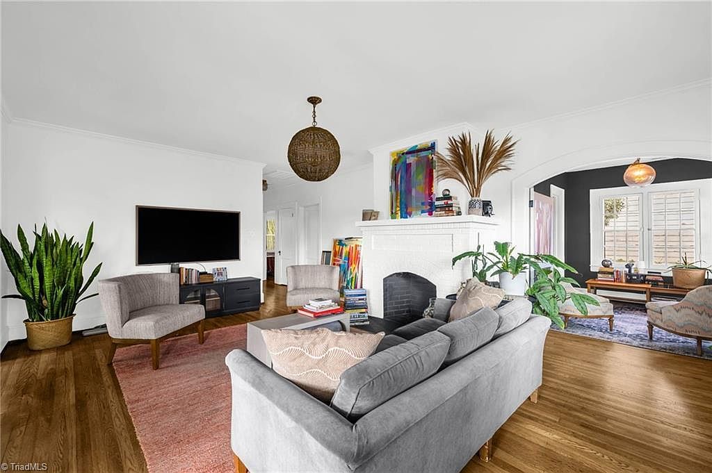 1113 Clyde Pl High Point, NC 27262 - Thumbnail 4