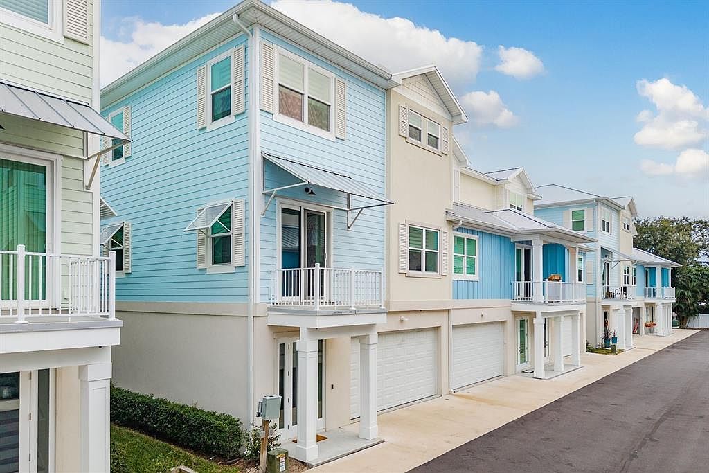 833 Oak Bend Ln Dunedin, FL 34698 - Thumbnail 4