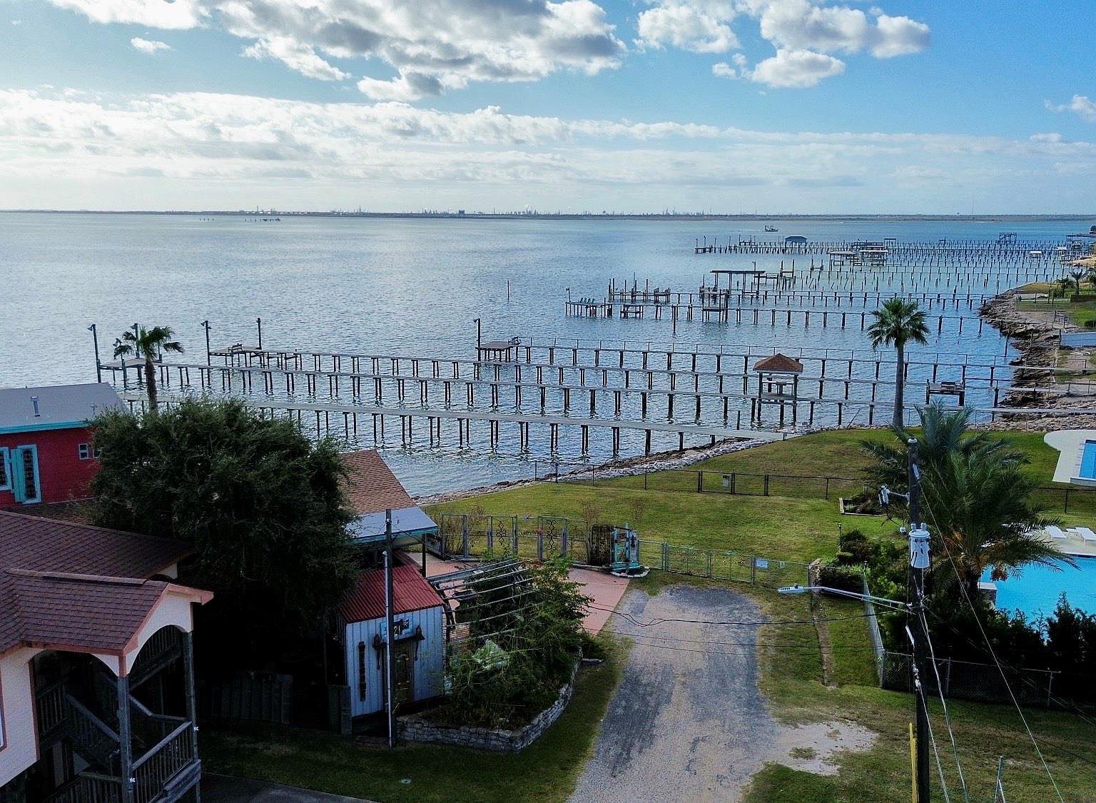 1116 6th St San Leon, TX 77539 - Thumbnail 4