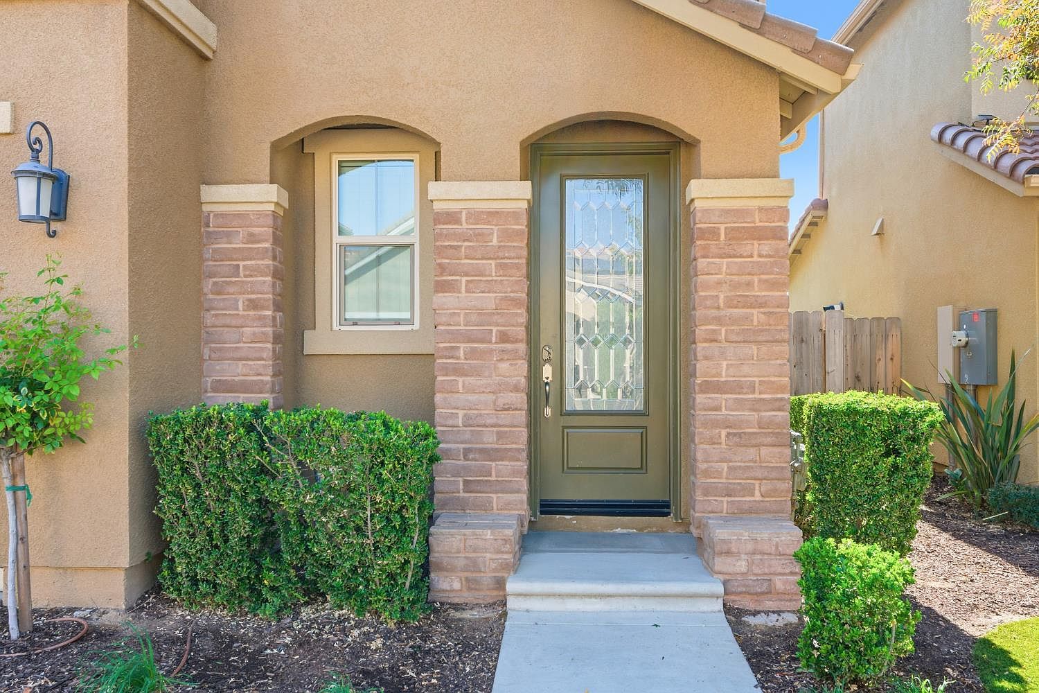 2059 E Axelson Dr Fresno, CA 93730 - Thumbnail 4