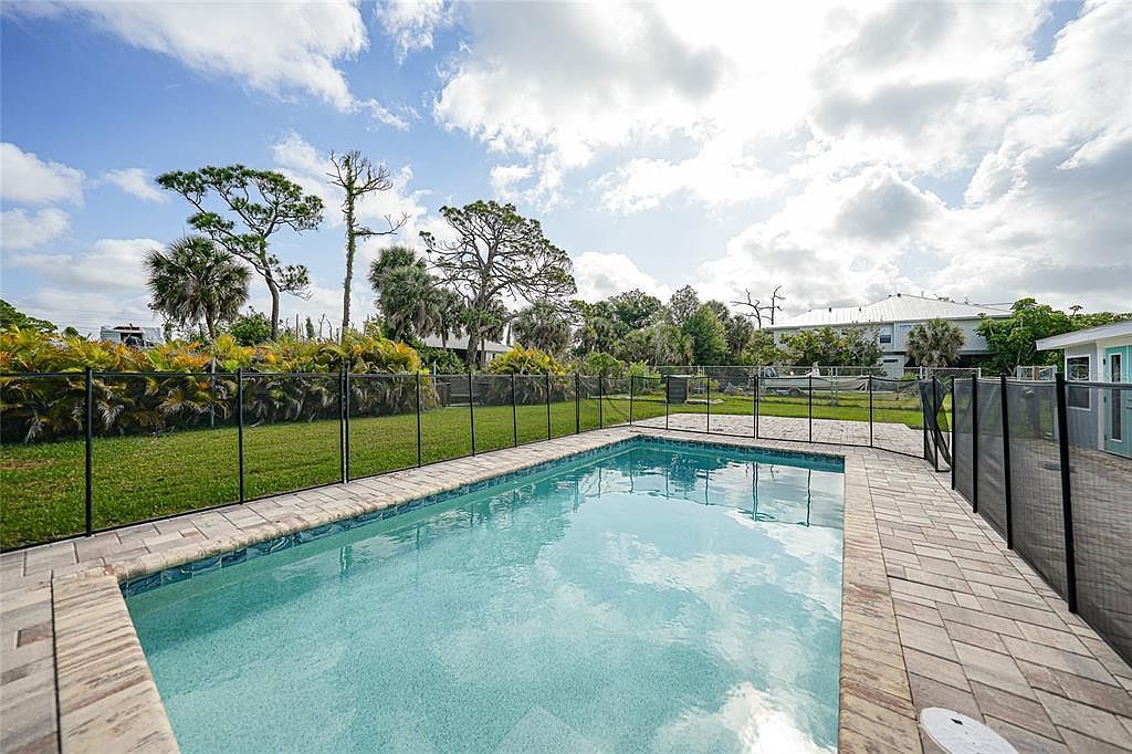 8164 Archie St Englewood, FL 34224 - Thumbnail 4