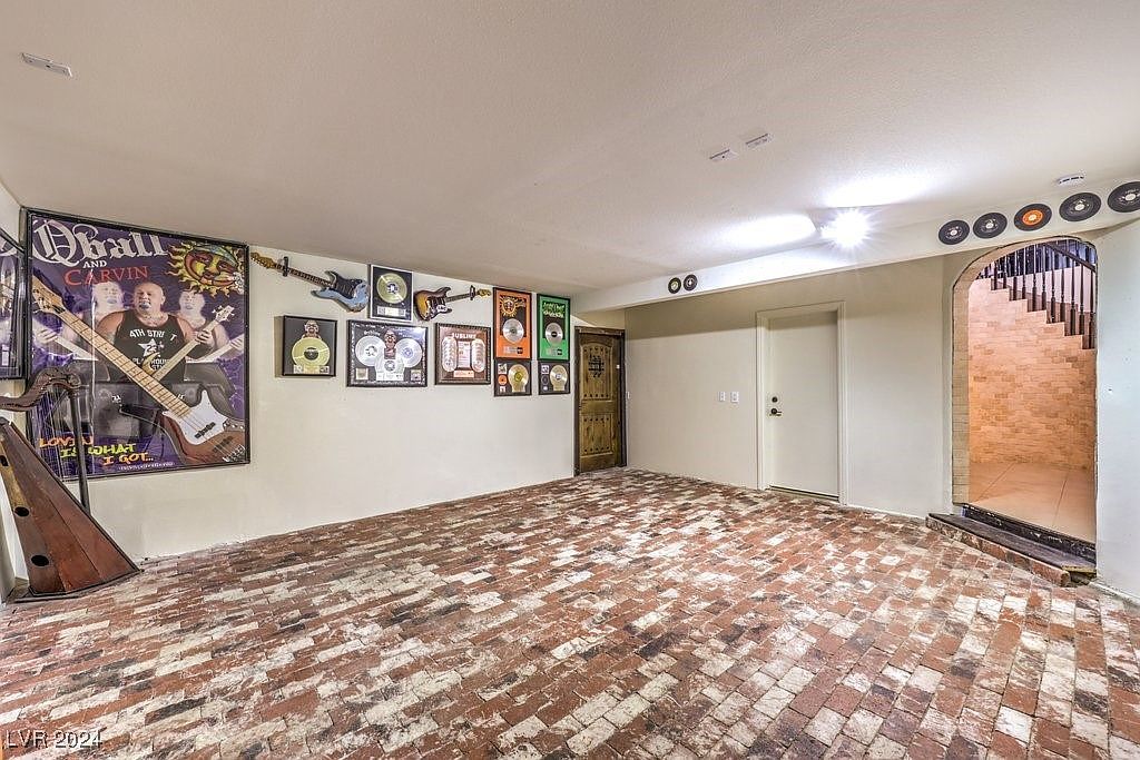 527 Leap Frog Ave Las Vegas, NV 89183 - Thumbnail 4