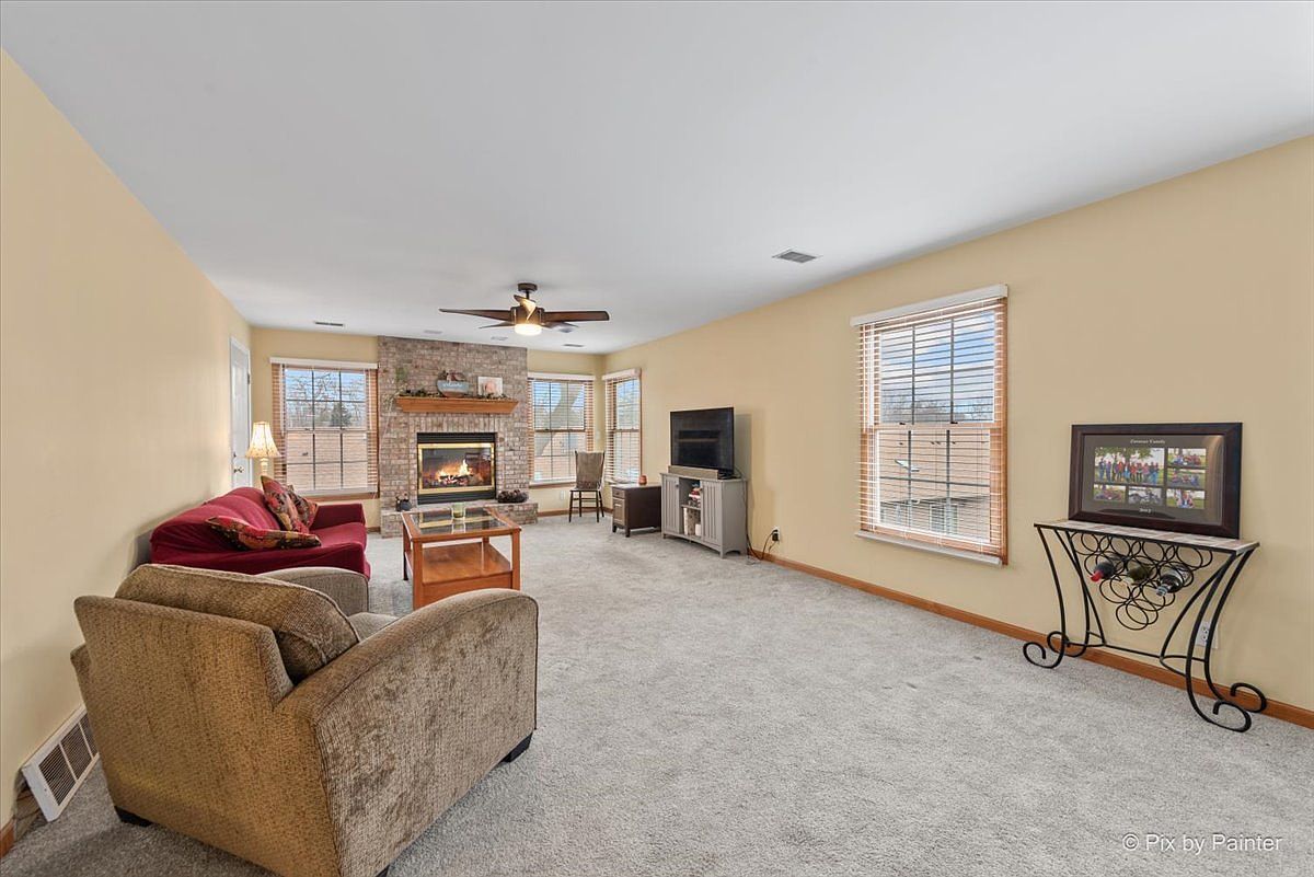 163 McLaren Dr N #163 Sycamore, IL 60178 - Thumbnail 4