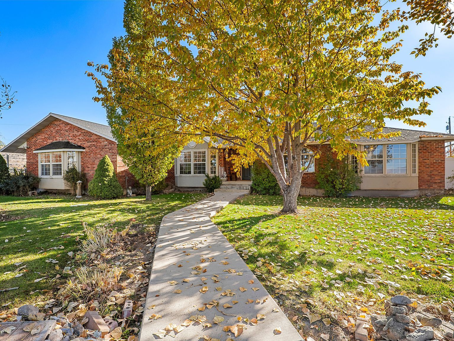 956 N Main St Genola, UT 84655 - Thumbnail 4