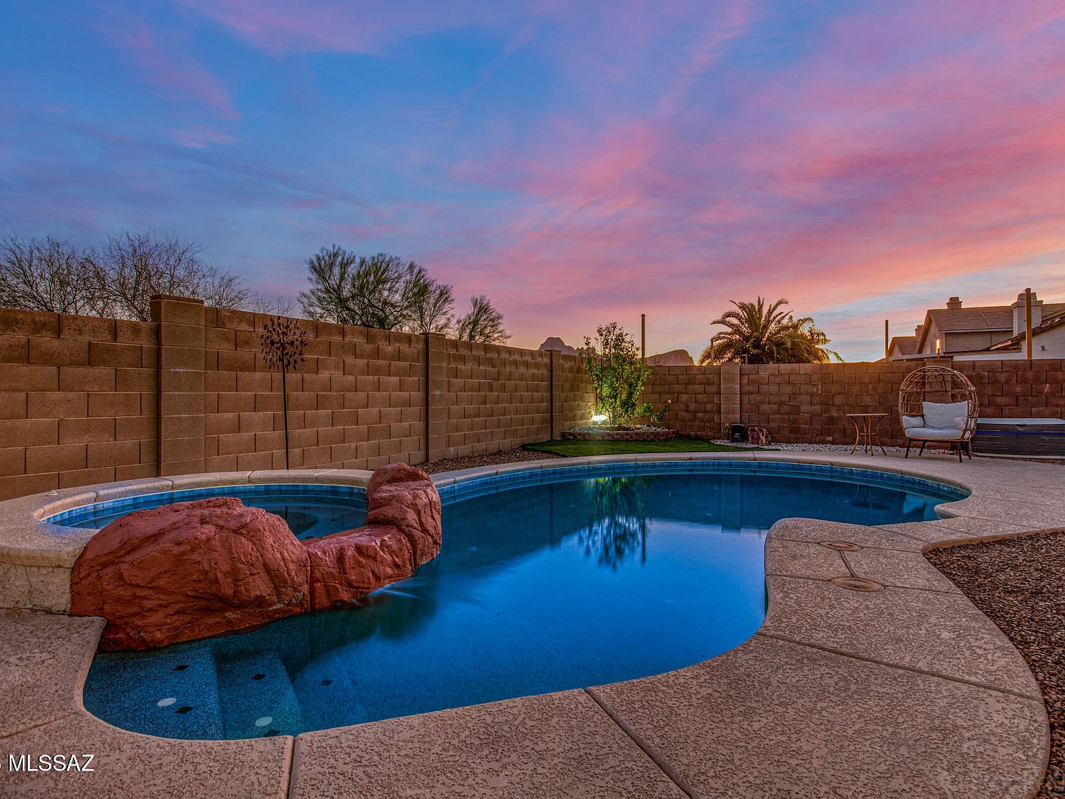 9496 N Weather Hill Dr Tucson, AZ 85743 - Thumbnail 4