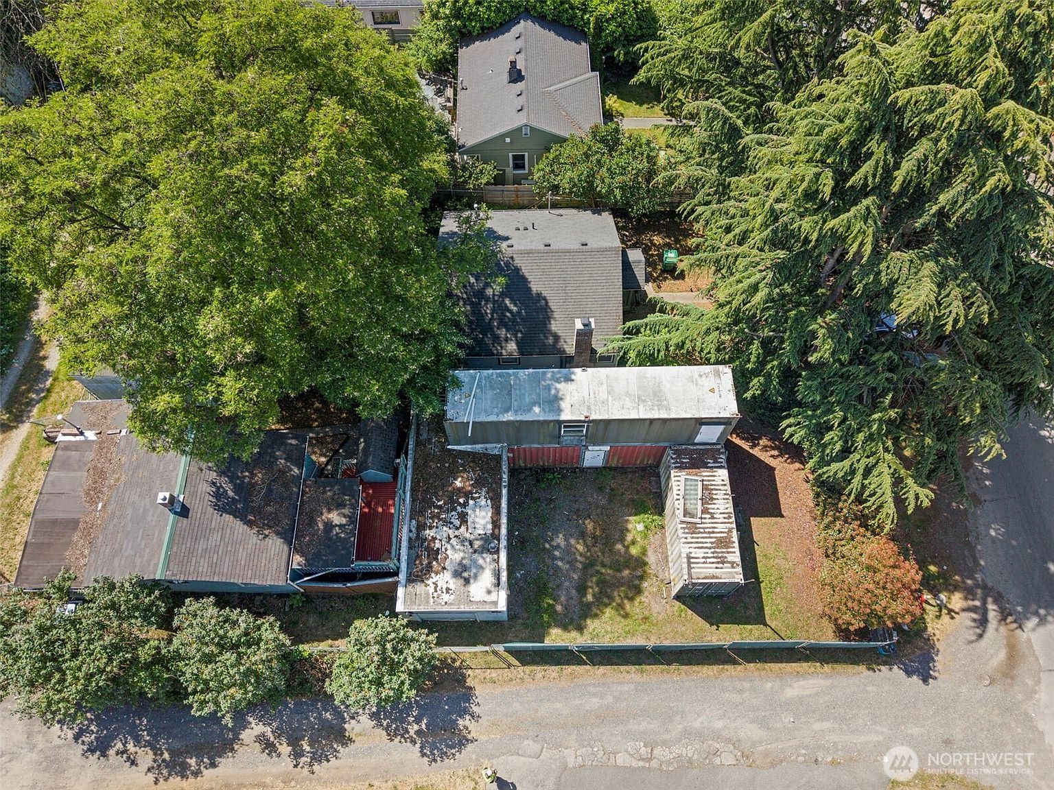 10346 Midvale Ave N Seattle, WA 98133 - Thumbnail 4
