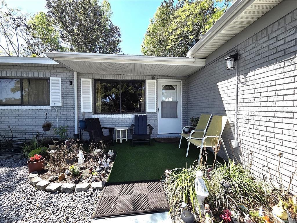 21390 Lehouier Dr Brooksville, FL 34601 - Thumbnail 4