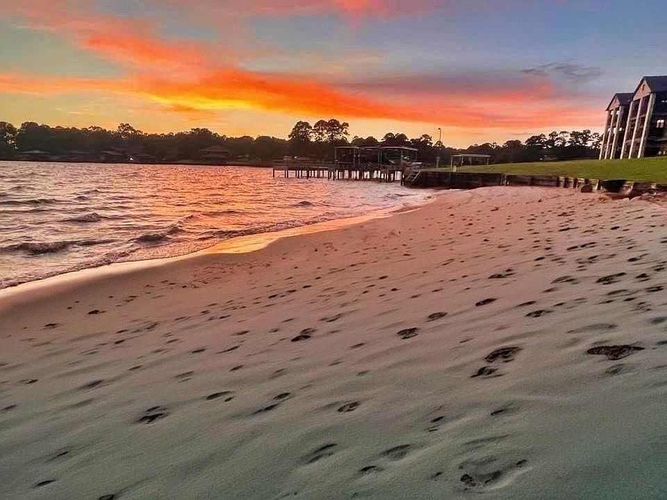 2112 Fm 3186 #D5 Onalaska, TX 77360 - Thumbnail 4