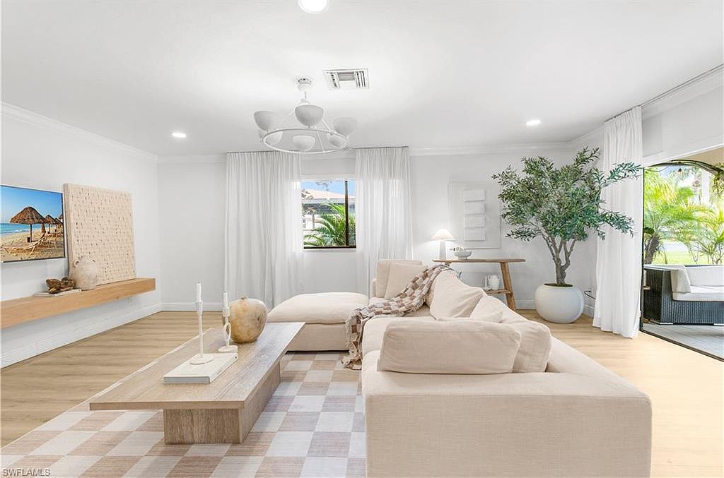 27911 Hacienda East Blvd APT 217A Bonita Springs, FL 34135 - Thumbnail 4