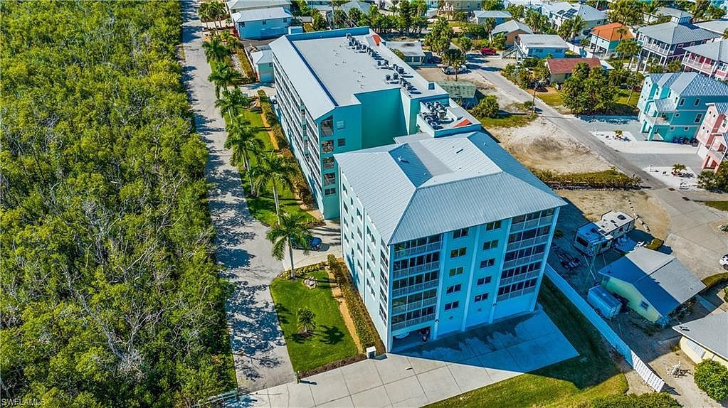 345 Mango St APT 406 Fort Myers Beach, FL 33931 - Thumbnail 4