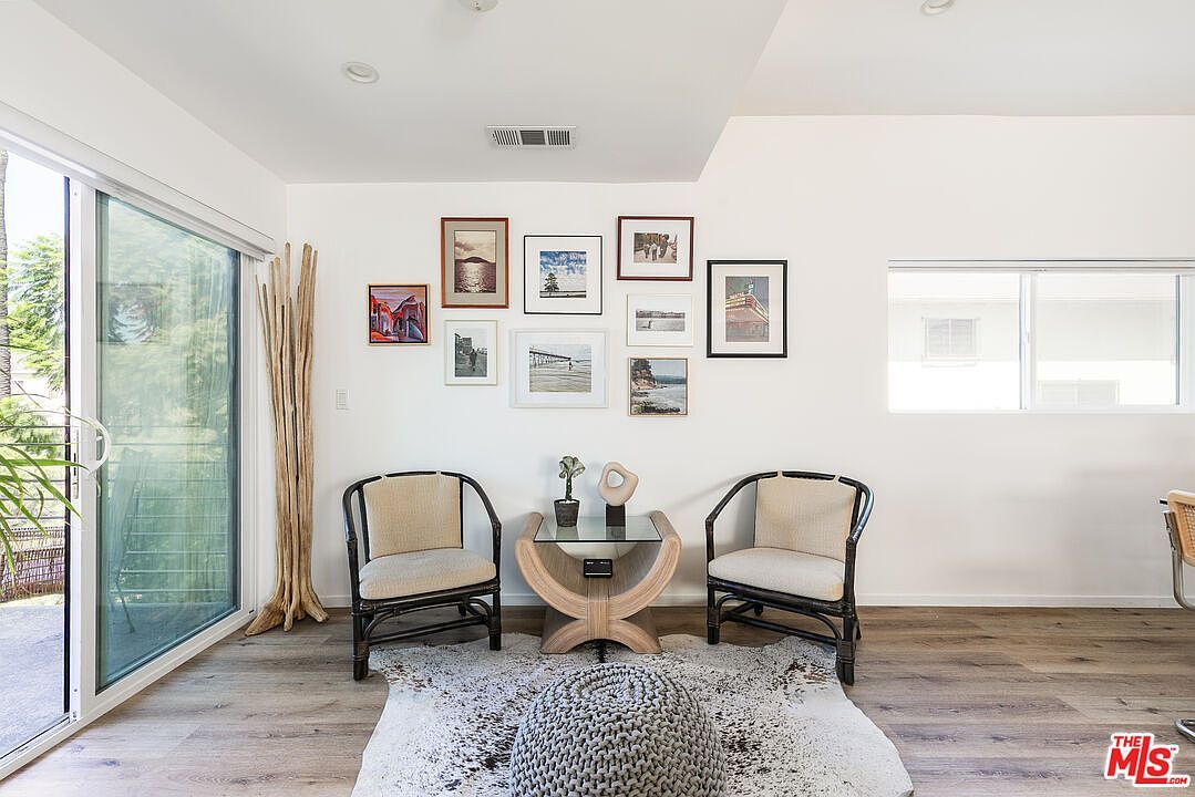 2652 S Mansfield Ave Los Angeles, CA 90016 - Thumbnail 4