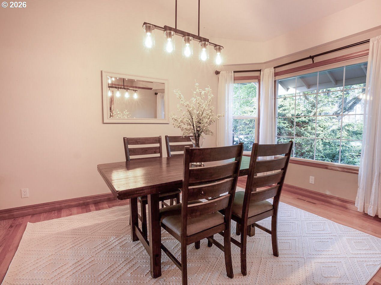 2610 Park Forest Dr Eugene, OR 97405 - Thumbnail 4