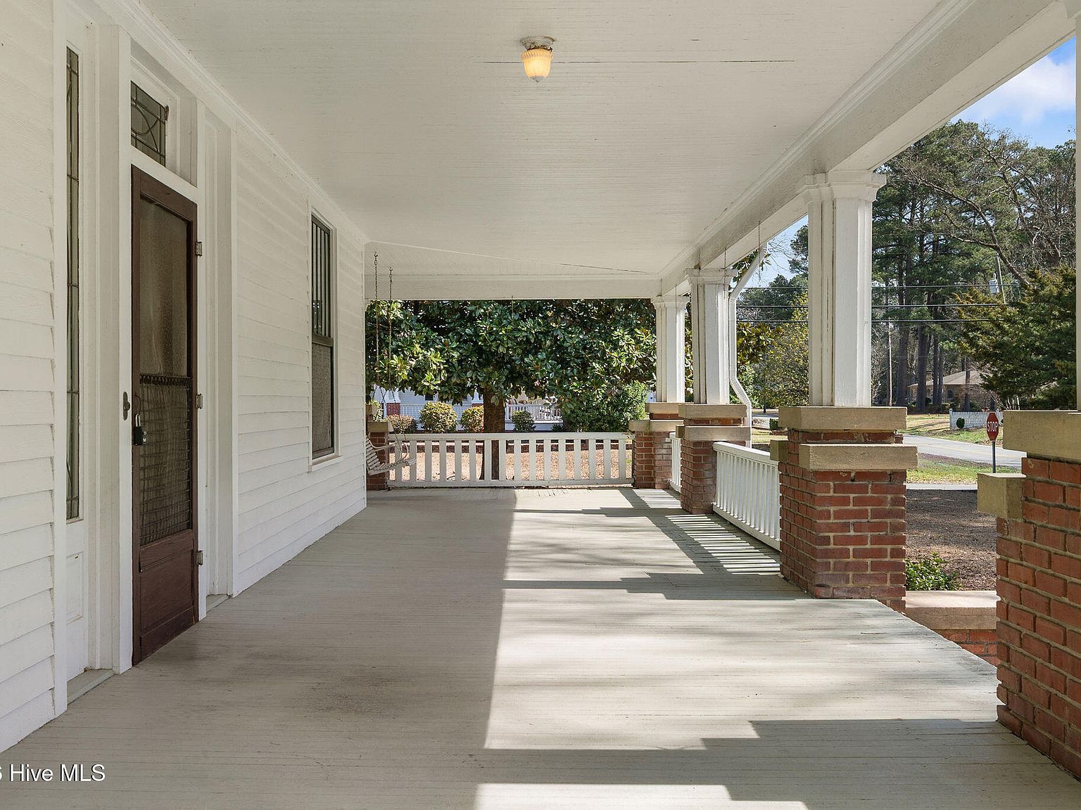 419 E Hill St Warsaw, NC 28398 - Thumbnail 4