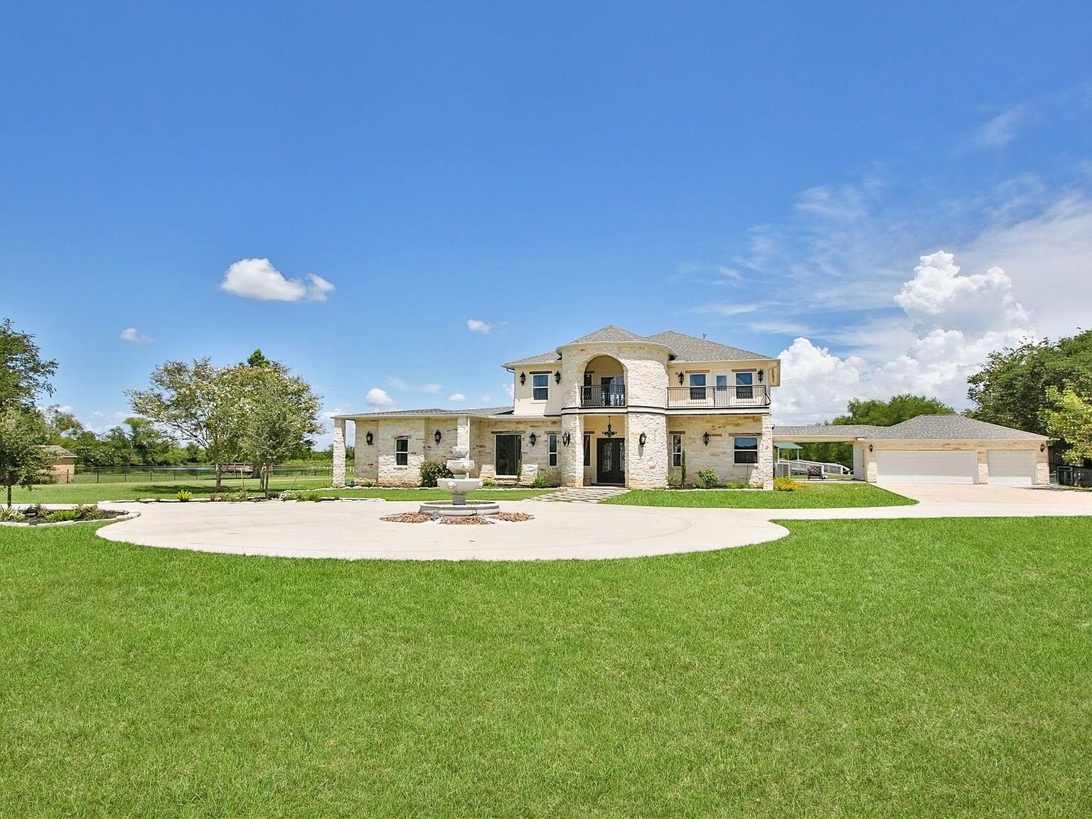 1024 Colibri Lake Ln Waller, TX 77484 - Thumbnail 4