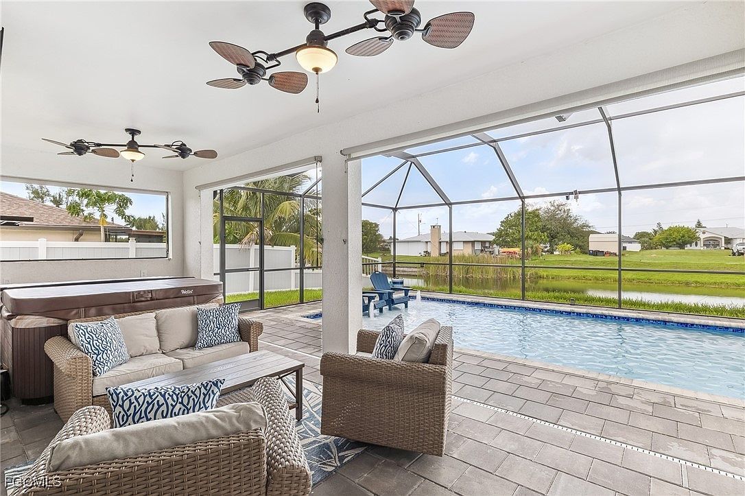 2628 SW 2nd Pl Cape Coral, FL 33914 - Thumbnail 4