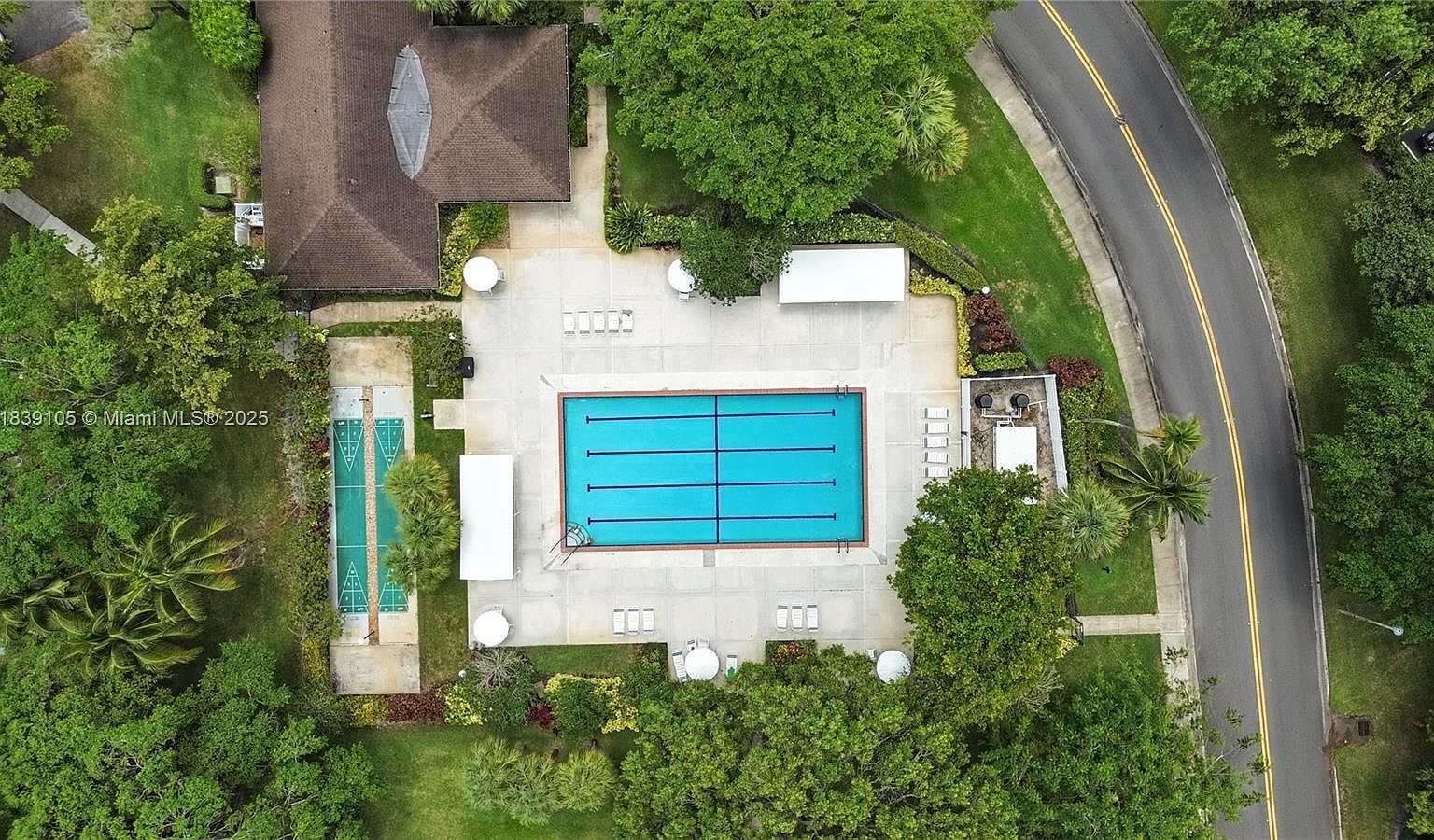 3850 Oaks Clubhouse Dr APT 307 Pompano Beach, FL 33069 - Thumbnail 4